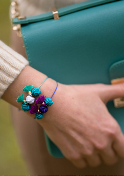 Paris is not called the city of lights or the city of love without reason, because it is possibly the most beautiful and romantic city in the world. In addition to the impressive architecture and the beautiful parks, the café life can be found in the small streets of this wonderful metropolis. The Eiffel Tower, along with the Arc de Triomphe and the Louvre, home of the Mona Lisa and the largest palace in the world, forms the heart of Paris. Come travel with us and discover the wonderful city for yourself.