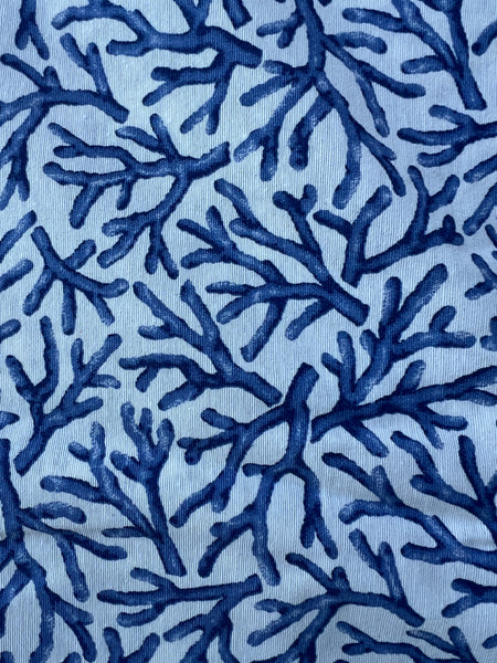Dekorstoff Koralle klein blau auf weiss
