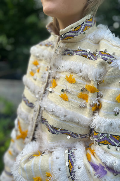 Frauen_Jacke_Athena_Boho_Brust_Details_Fransen